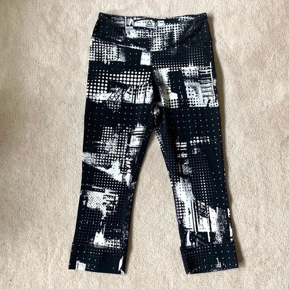REEBOK Speedwick workout capri leggings, S - Picture 1 of 10